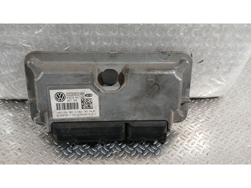 Recambio de centralita motor uce para volkswagen polo v (6r1, 6c1) 1.4 (6r1) referencia OEM IAM 03C906024BH  