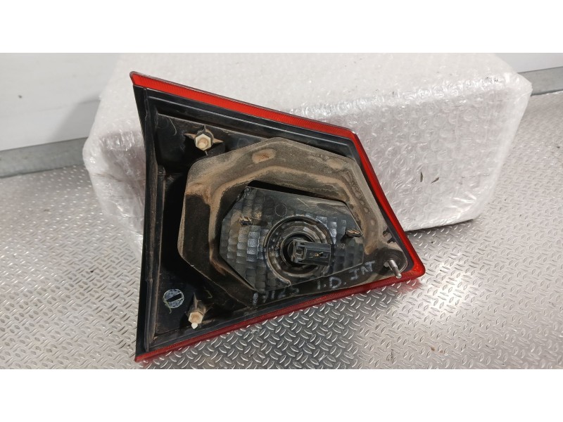 Recambio de piloto trasero derecho interior para suzuki vitara (ly) 1.6 ddis (apk 416d) referencia OEM IAM 3625454P01000  