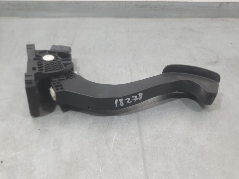 Recambio de potenciometro pedal para peugeot expert furgoneta (v_) 1.5 bluehdi 120 referencia OEM IAM 9838028180  