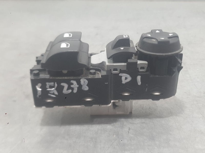 Recambio de mando elevalunas delantero izquierdo para peugeot expert furgoneta (v_) 1.5 bluehdi 120 referencia OEM IAM 98329368Z