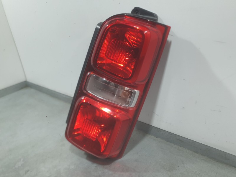 Recambio de piloto trasero derecho para peugeot expert furgoneta (v_) 1.5 bluehdi 120 referencia OEM IAM 9808243080  