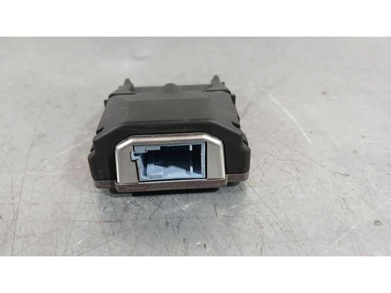 Recambio de camara para peugeot 308 ii (lb_, lp_, lw_, lh_, l3_) 1.2 thp 130 referencia OEM IAM 9828694880 TRW 235430174