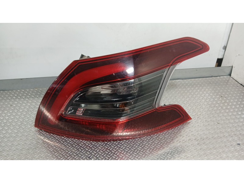 Recambio de piloto trasero derecho exterior para peugeot 308 ii (lb_, lp_, lw_, lh_, l3_) 2.0 bluehdi 150 referencia OEM IAM 967