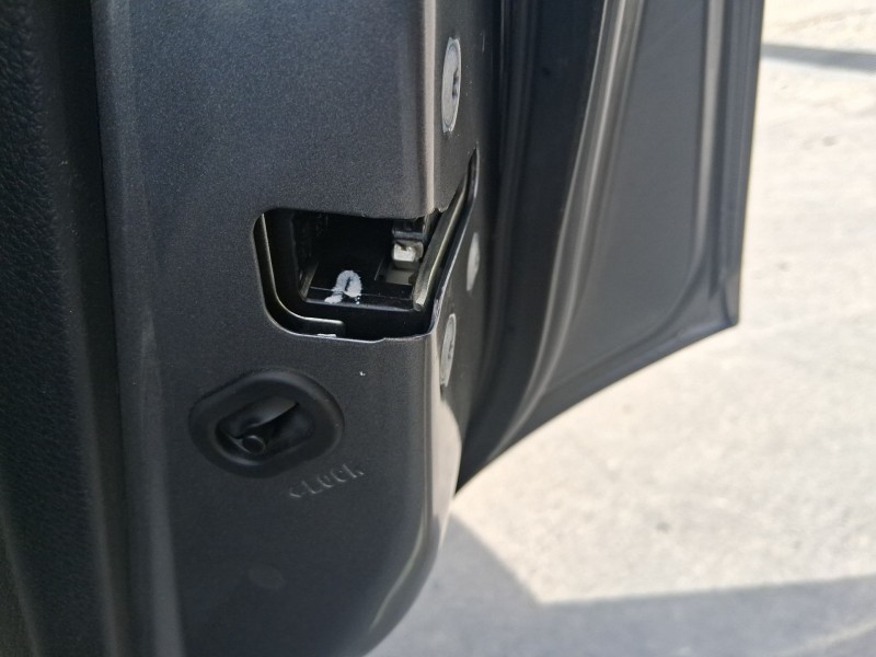 Recambio de cerradura puerta trasera derecha para nissan x-trail iii (t32_, t32r, t32rr) 1.6 dci (t32) referencia OEM IAM 825006