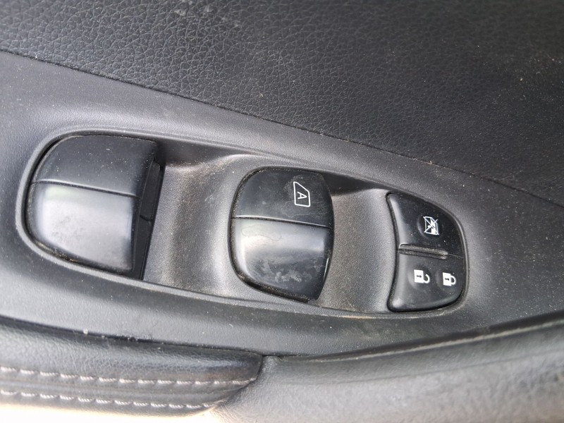 Recambio de mando elevalunas delantero izquierdo para nissan x-trail iii (t32_, t32r, t32rr) 1.6 dci (t32) referencia OEM IAM 25