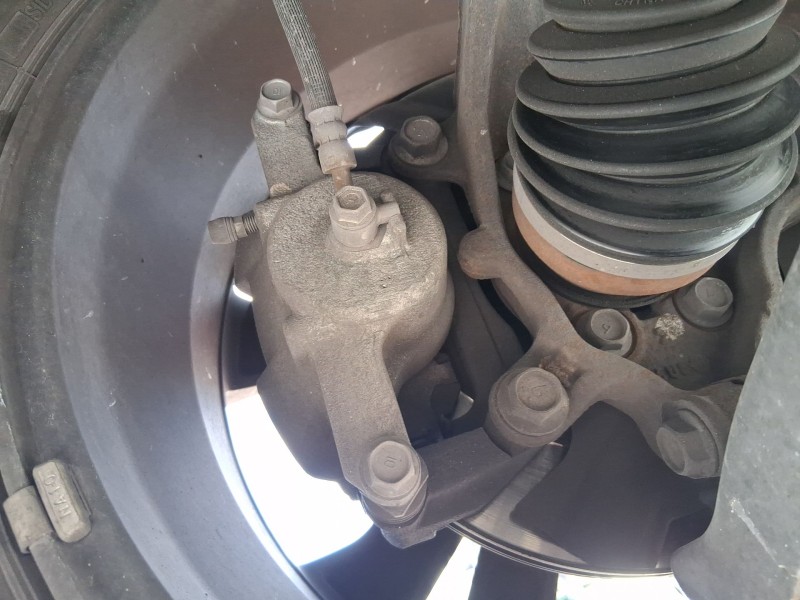 Recambio de pinza freno delantera derecha para nissan x-trail iii (t32_, t32r, t32rr) 1.6 dci (t32) referencia OEM IAM 410014BA0