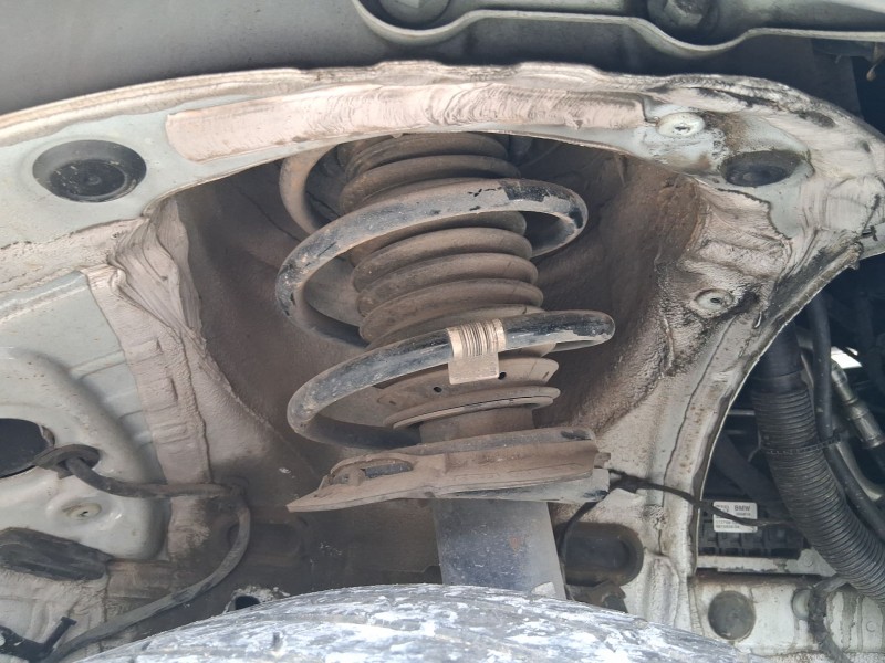 Recambio de amortiguador delantero derecho para bmw x1 (f48) sdrive 16 d referencia OEM IAM 31306886752  