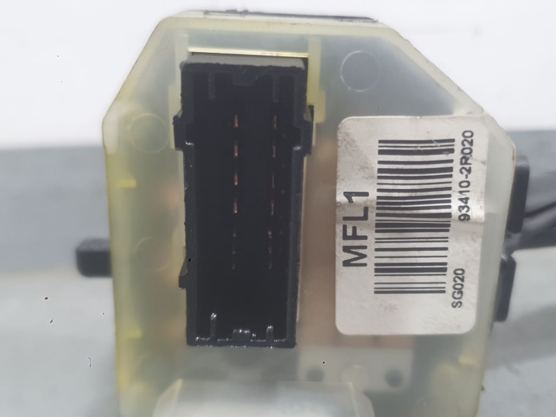 Recambio de mando intermitentes para hyundai i30 (fd) 1.4 referencia OEM IAM 934102R020  934202R010