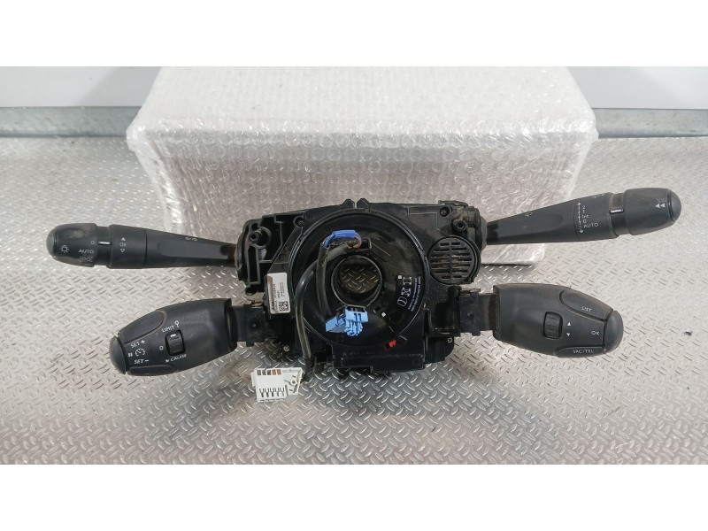 Recambio de mando luces y limpia para fiat scudo furgoneta 1.5 multijet 120 (506) referencia OEM IAM   