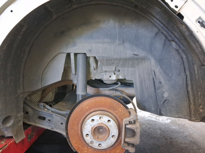 Recambio de plastico pase rueda tras. izq. para opel grandland / grandland x (a18, p1uo) 1.5 turbo d (75) referencia OEM IAM YP0