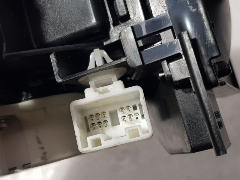 Recambio de palanca cambio para toyota auris hybrid active referencia OEM IAM 75C583LHD  CAMBIO AUTOMATICO