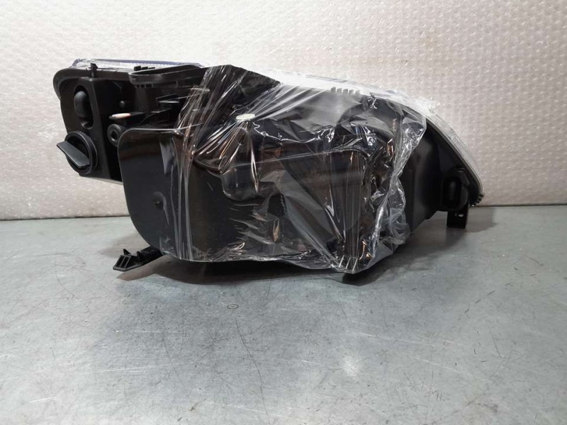 Recambio de faro izquierdo para ford focus c-max (cap) referencia OEM IAM 1347463  H7 + H1