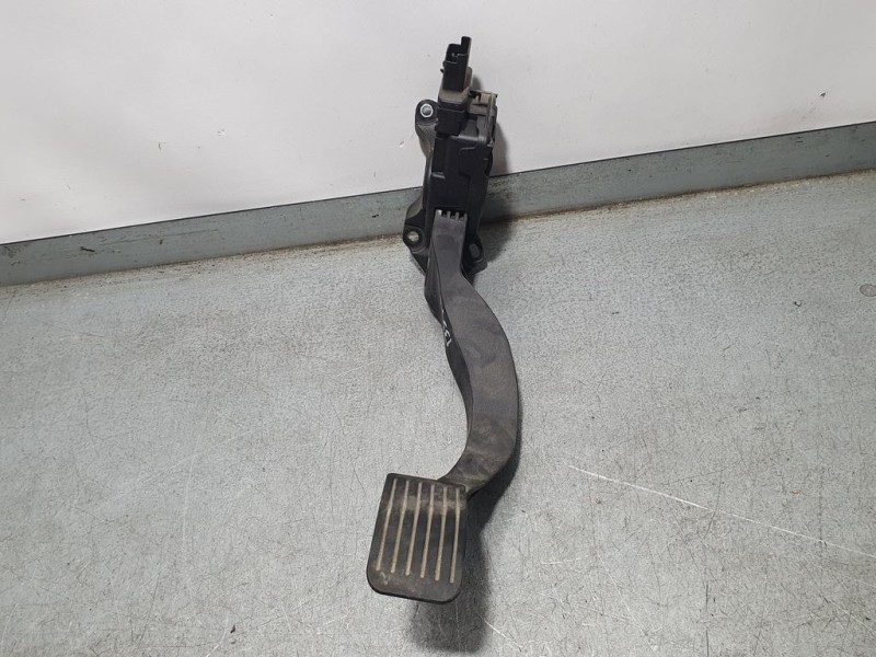Recambio de potenciometro pedal para citroën c3 picasso sx referencia OEM IAM 9681383980 6PV00994913 