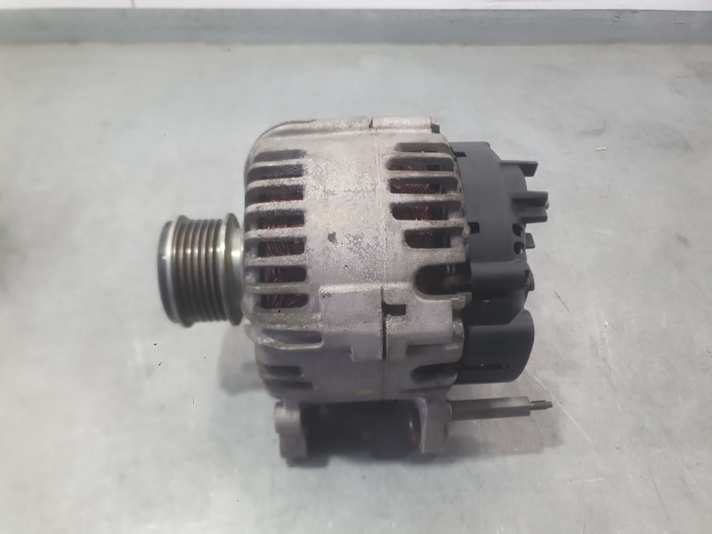Recambio de alternador para seat leon (1p1) 1.9 tdi referencia OEM IAM 06F903023FX 06F903023F 