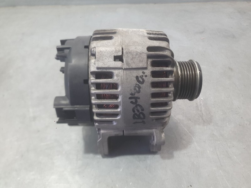 Recambio de alternador para seat leon (1p1) 1.9 tdi referencia OEM IAM 06F903023FX 06F903023F 
