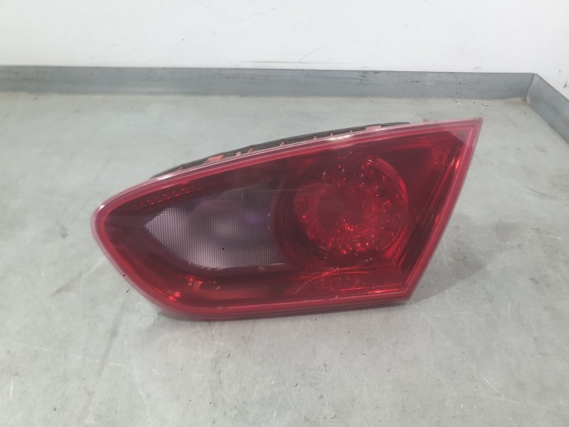 Recambio de piloto trasero derecho interior para seat leon (1p1) 1.9 tdi referencia OEM IAM 1P0945108D  