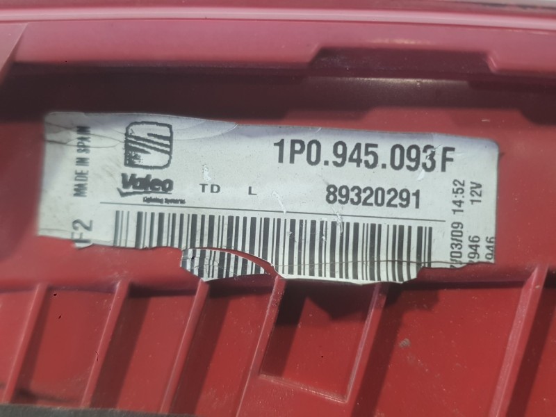 Recambio de piloto trasero izquierdo interior para seat leon (1p1) 1.9 tdi referencia OEM IAM 1P0945107D  