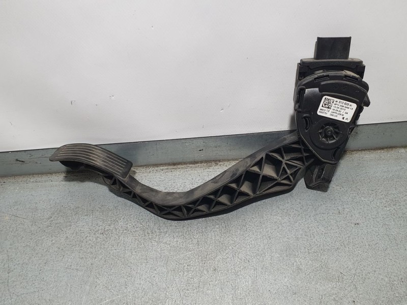 Recambio de potenciometro pedal para citroën c3 picasso sx referencia OEM IAM 9681383980 6PV00994913 