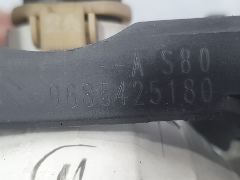 Recambio de faro antiniebla derecho para peugeot 3008 i monospace (0u_) 1.6 hdi referencia OEM IAM 9685425280  