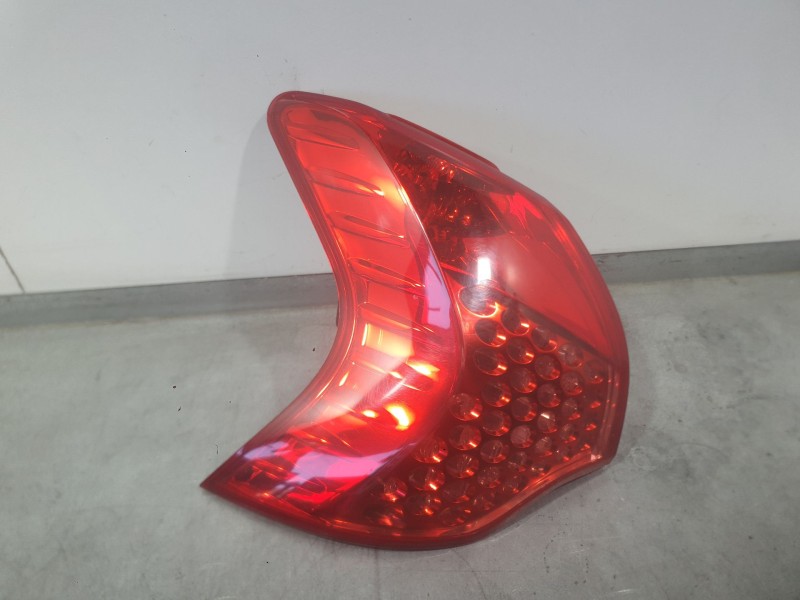 Recambio de piloto trasero izquierdo exterior para peugeot 3008 i monospace (0u_) 1.6 hdi referencia OEM IAM 6350HC  