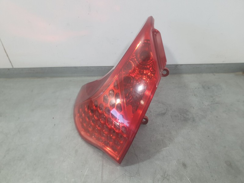 Recambio de piloto trasero izquierdo exterior para peugeot 3008 i monospace (0u_) 1.6 hdi referencia OEM IAM 6350HC  
