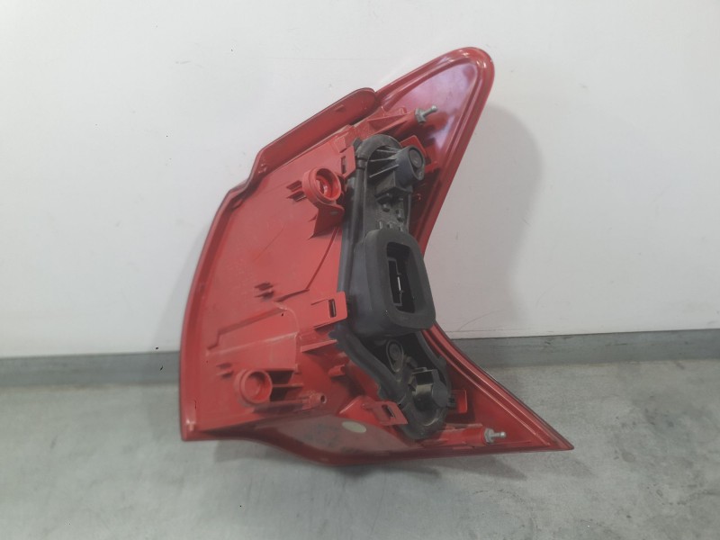 Recambio de piloto trasero izquierdo exterior para peugeot 3008 i monospace (0u_) 1.6 hdi referencia OEM IAM 6350HC  