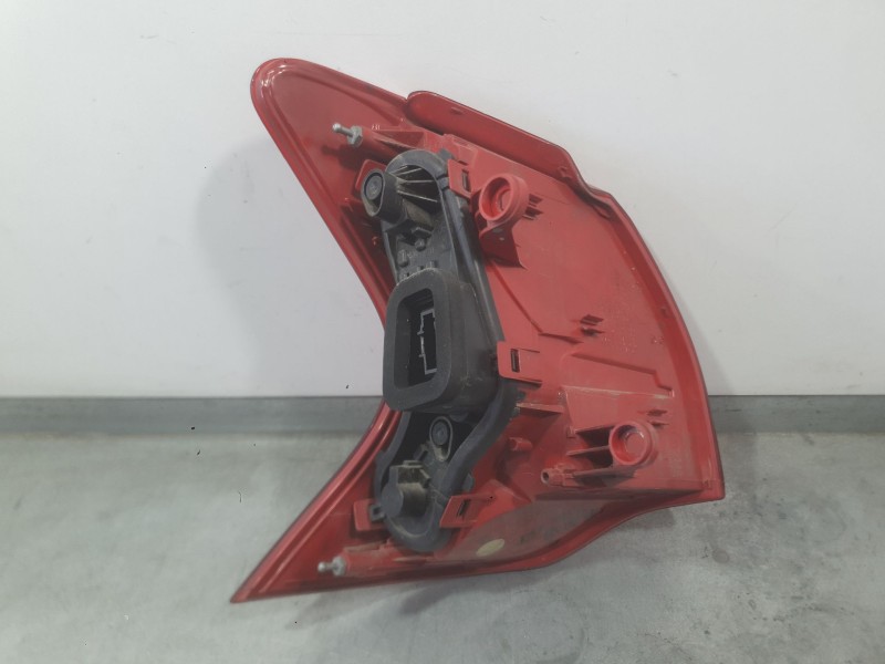 Recambio de piloto trasero derecho exterior para peugeot 3008 i monospace (0u_) 1.6 hdi referencia OEM IAM 6351HC  