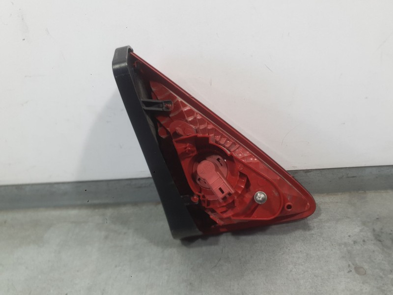 Recambio de piloto trasero derecho interior para peugeot 3008 i monospace (0u_) 1.6 hdi referencia OEM IAM 6351HE  