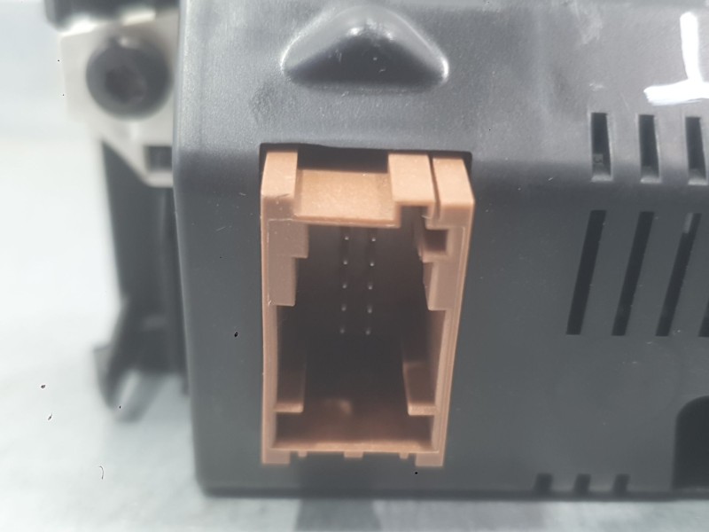 Recambio de pantalla multifuncion para peugeot 3008 i monospace (0u_) 1.6 hdi referencia OEM IAM 1607142880  