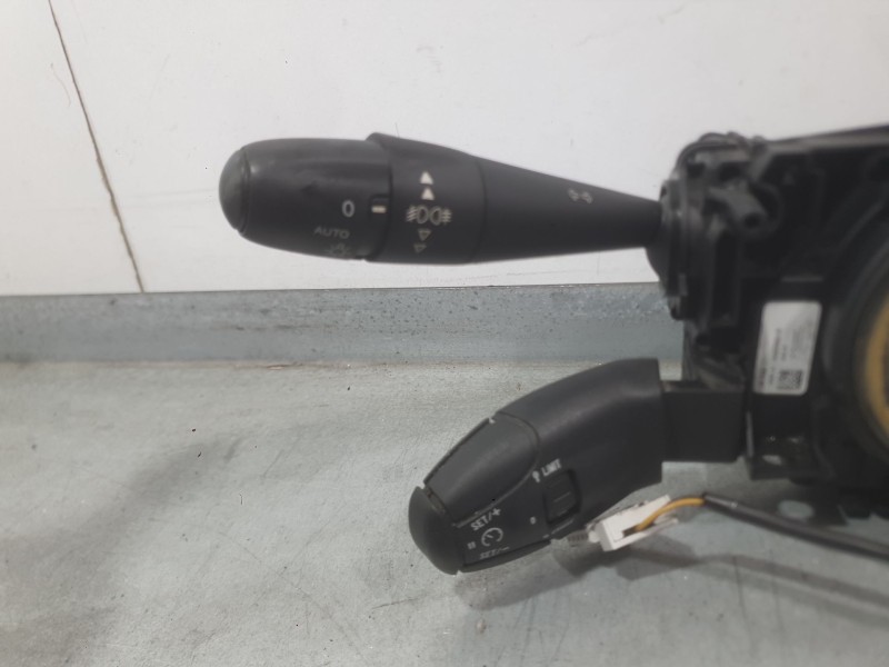Recambio de mando luces y limpia para peugeot 3008 i monospace (0u_) 1.6 hdi referencia OEM IAM 96773911ZD  