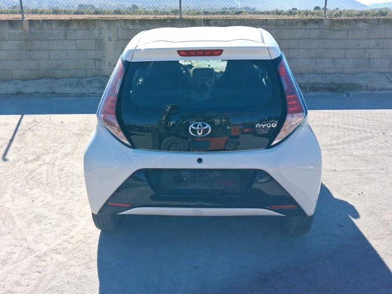 toyota aygo (_b4_) del año 2016