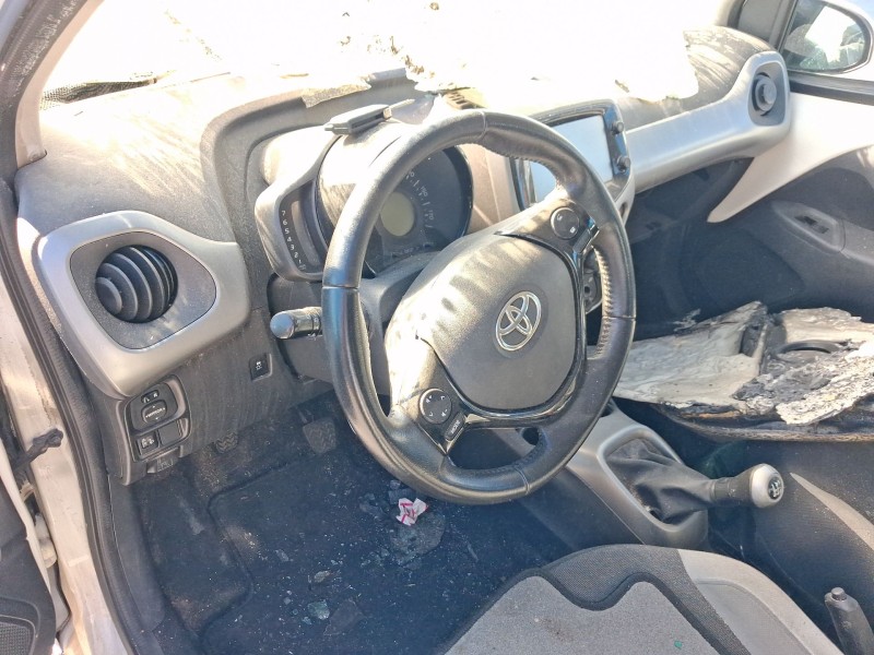 toyota aygo (_b4_) del año 2016