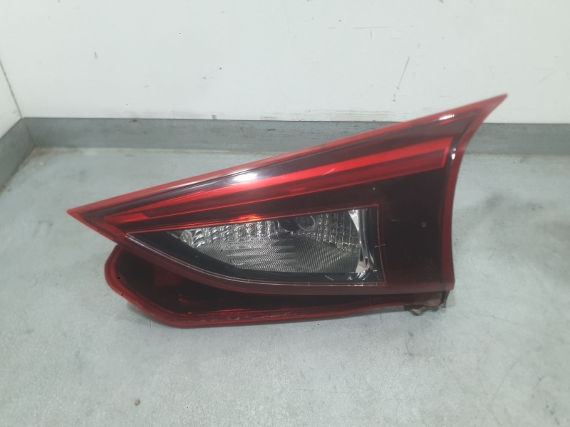 Recambio de piloto trasero derecho para mazda 3 lim. () black tech edition referencia OEM IAM BJT7513F0A  