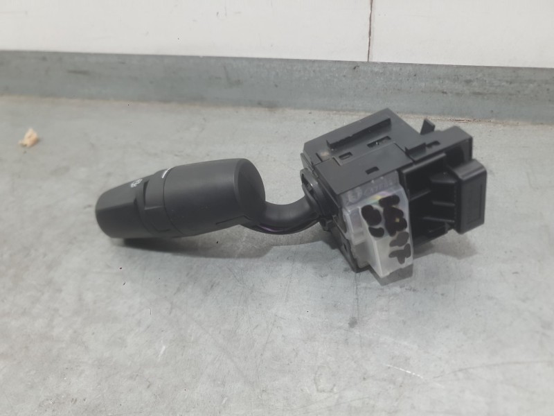 Recambio de mando limpia para mazda 3 lim. () black tech edition referencia OEM IAM   