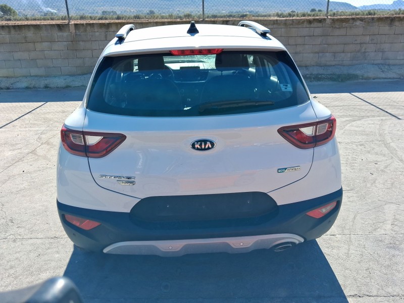 kia stonic (yb) del año 2021