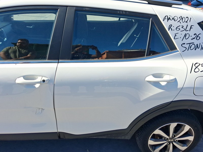 Recambio de puerta trasera izquierda para kia stonic (yb) 1.0 t-gdi eco-dynamics+ referencia OEM IAM 77003H8401  