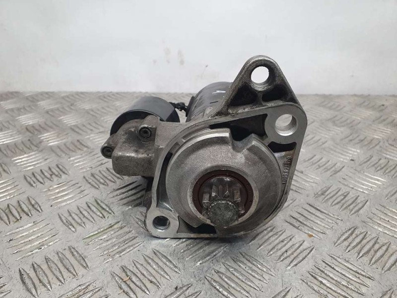 Recambio de motor arranque para volkswagen golf iv berlina (1j1) básico referencia OEM IAM 020911023F 0001121006 BOSCH