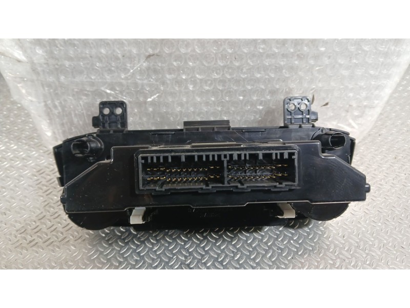 Recambio de mando climatizador para kia sportage iii (sl) 1.7 crdi referencia OEM IAM 972503U200BLH  