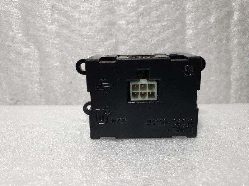 Recambio de reloj para ssangyong rexton rx 270 plus / 270 xdi plus referencia OEM IAM 8111008010  