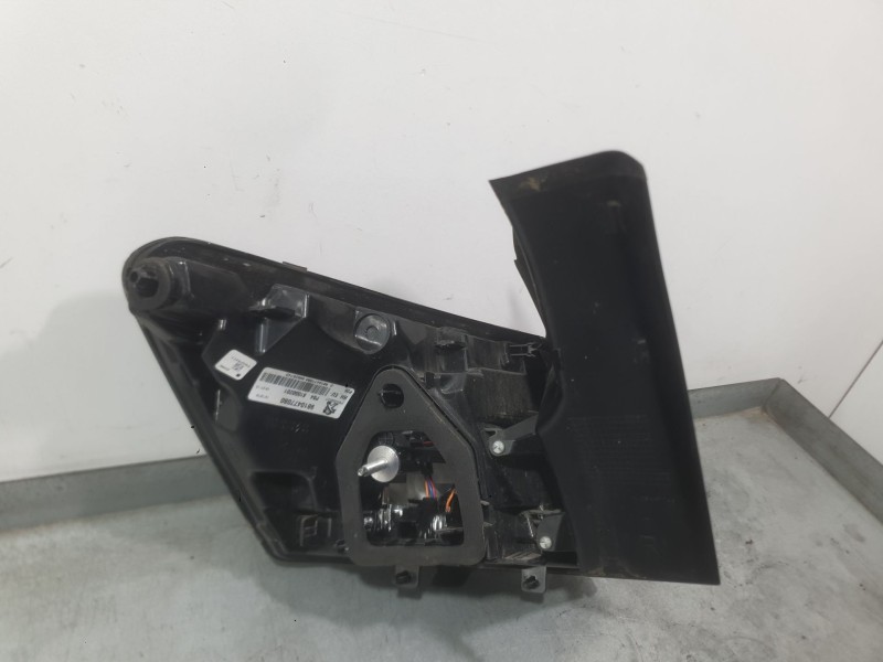 Recambio de piloto trasero derecho exterior para peugeot 3008 ii suv (mc_, mr_, mj_, m4_) 1.5 bluehdi 130 referencia OEM IAM 981