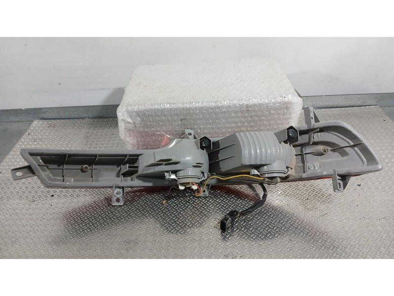 Recambio de piloto trasero izquierdo paragolpes para kia sportage iii (sl) 1.7 crdi referencia OEM IAM 924053U300  