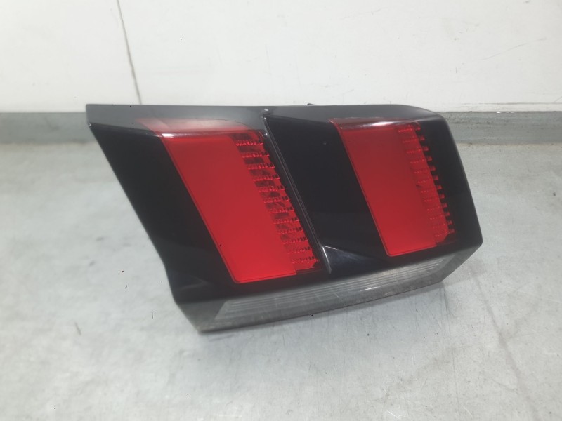 Recambio de piloto trasero izquierdo interior para peugeot 3008 ii suv (mc_, mr_, mj_, m4_) 1.5 bluehdi 130 referencia OEM IAM 9