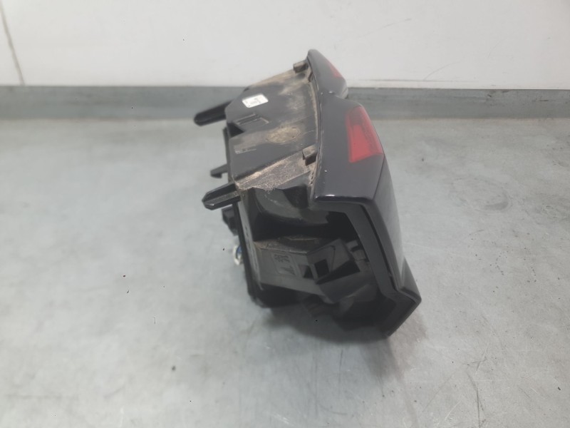 Recambio de piloto trasero izquierdo interior para peugeot 3008 ii suv (mc_, mr_, mj_, m4_) 1.5 bluehdi 130 referencia OEM IAM 9