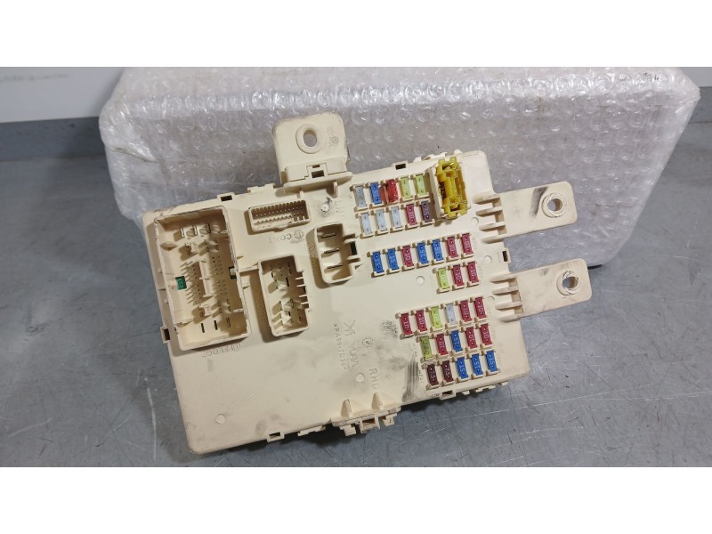 Recambio de caja reles / fusibles para kia sportage iii (sl) 1.7 crdi referencia OEM IAM   