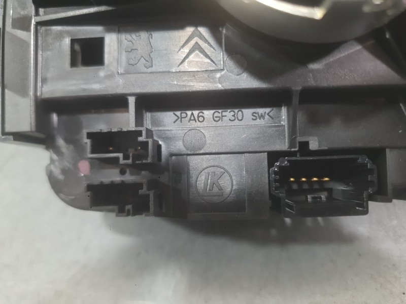 Recambio de mando luces y limpia para peugeot 3008 ii suv (mc_, mr_, mj_, m4_) 1.5 bluehdi 130 referencia OEM IAM 98312537ZD  