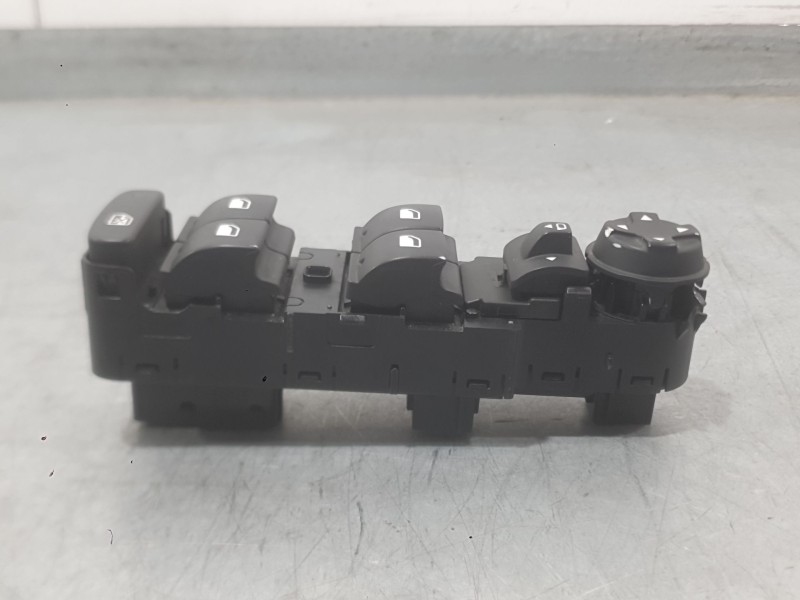 Recambio de mando elevalunas delantero izquierdo para peugeot 3008 ii suv (mc_, mr_, mj_, m4_) 1.5 bluehdi 130 referencia OEM IA