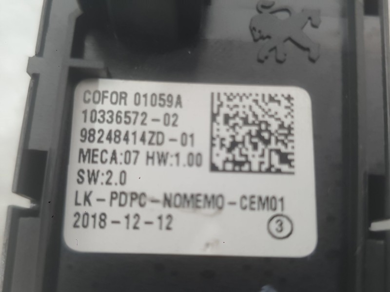 Recambio de mando elevalunas delantero izquierdo para peugeot 3008 ii suv (mc_, mr_, mj_, m4_) 1.5 bluehdi 130 referencia OEM IA