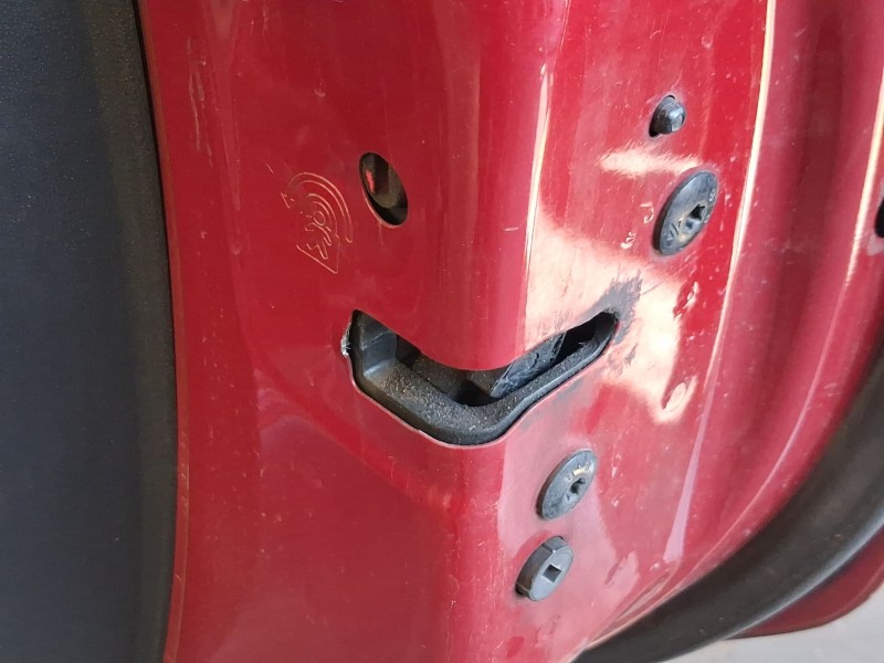 Recambio de cerradura puerta trasera derecha para citroën c3 iii (sx) 1.6 bluehdi 75 referencia OEM IAM 9812398480  