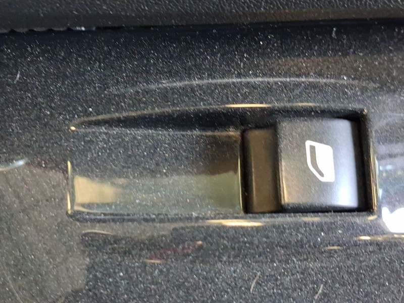Recambio de mando elevalunas delantero derecho para citroën c3 iii (sx) 1.6 bluehdi 75 referencia OEM IAM 96762292ZD  