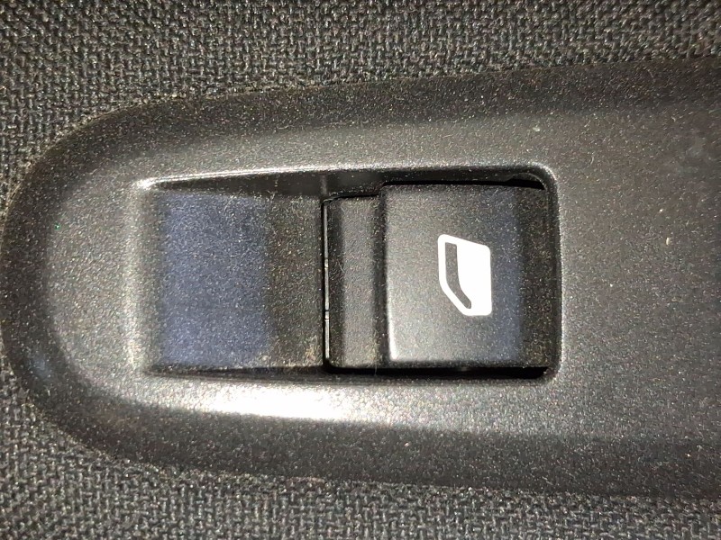 Recambio de mando elevalunas trasero derecho para citroën c3 iii (sx) 1.6 bluehdi 75 referencia OEM IAM 96762292ZD  